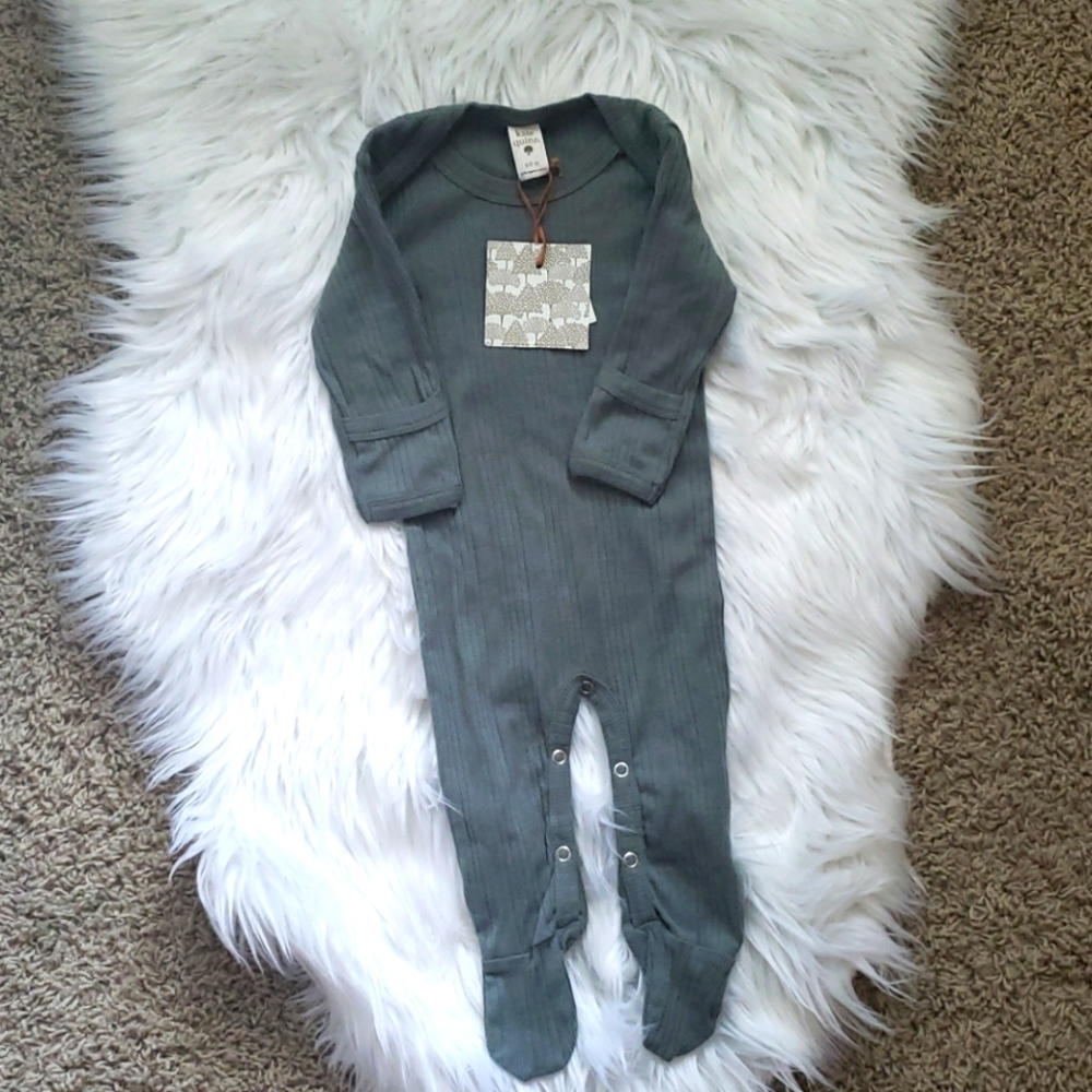 Kate quinn ribbed green footie 6-9 months